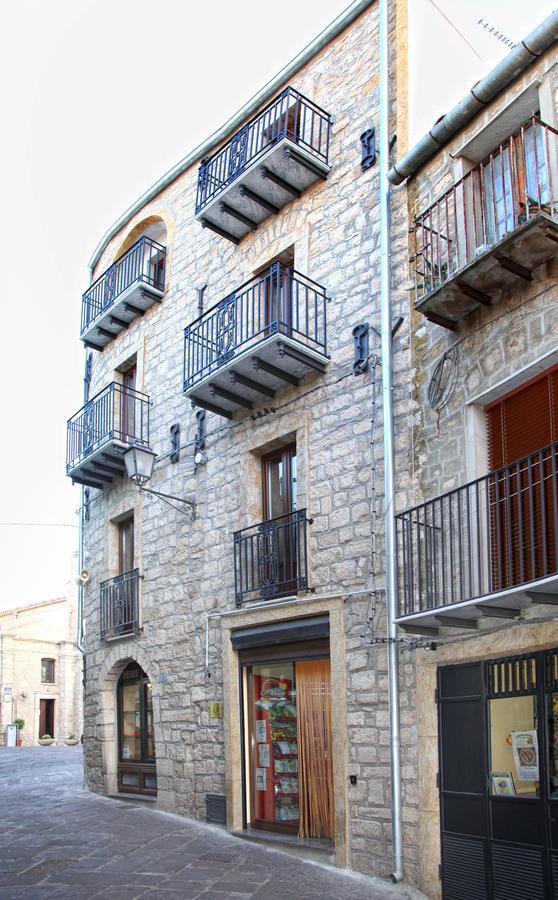 B&B Del Corso Gangi Exterior foto